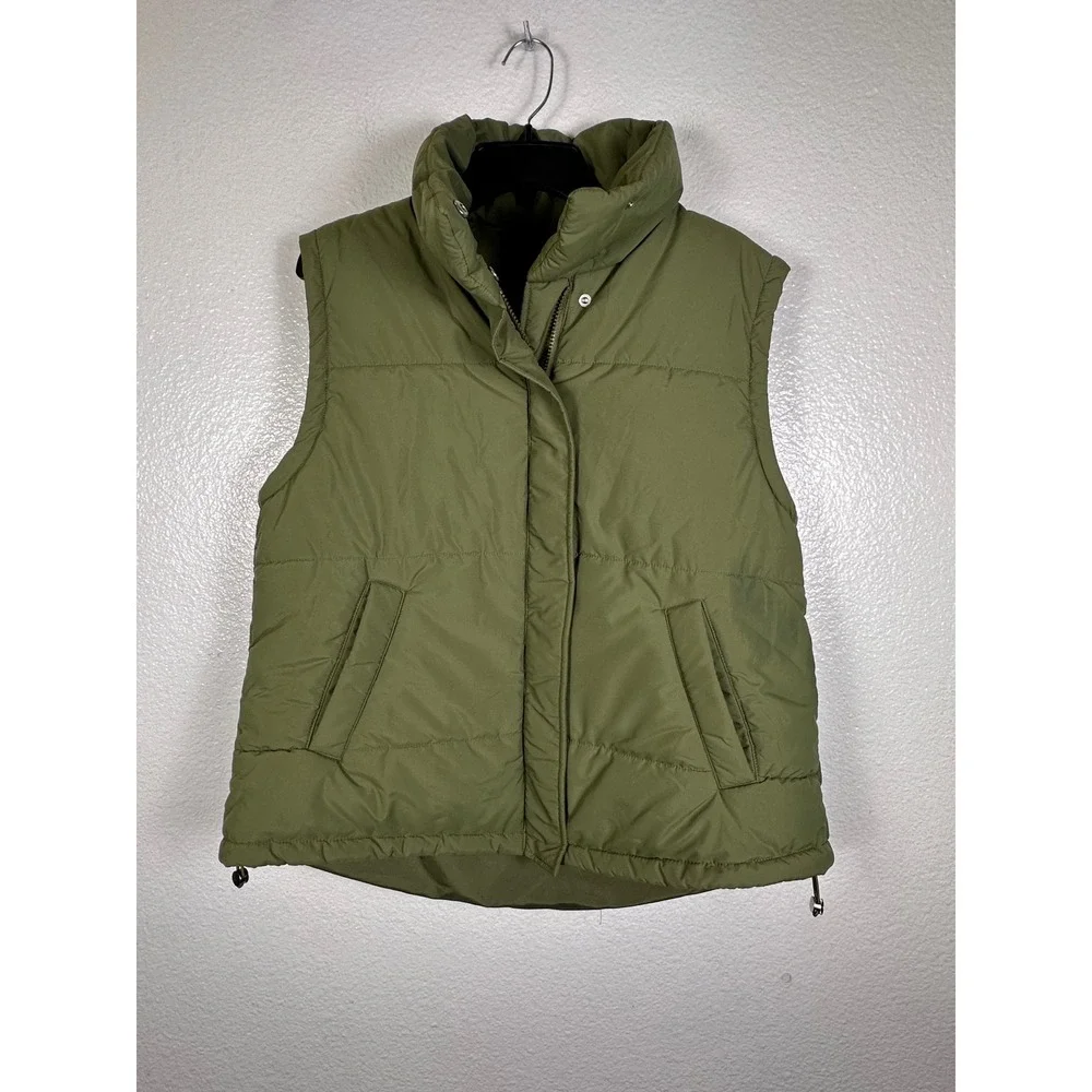 Unbranded‎ Olive Green Puffer Vest Womens Medium Zip Snap Pockets Quilted